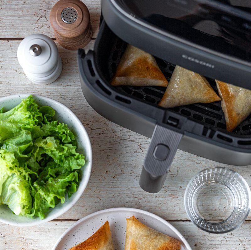 Easy and Quick Air Fryer: 100 Easy and Effortless Recipes